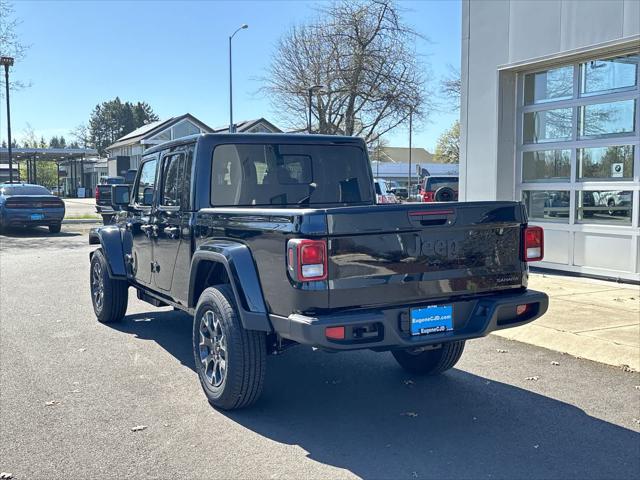 2026 Jeep Gladiator GLADIATOR SAHARA 4X4