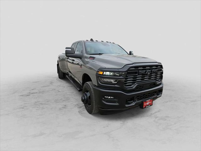 2026 RAM Ram 3500 RAM 3500 TRADESMAN CREW CAB 4X4 8 BOX