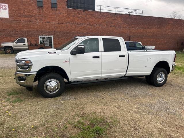 2026 RAM Ram 3500 RAM 3500 TRADESMAN CREW CAB 4X4 8 BOX