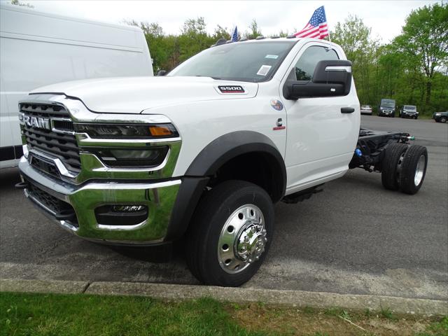 2026 RAM Ram 5500 Chassis Cab RAM 5500 TRADESMAN CHASSIS REGULAR CAB 4X4 84 CA