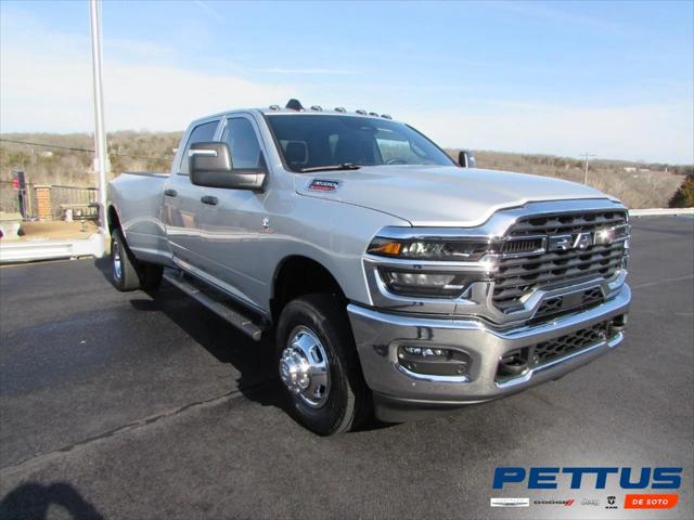 2026 RAM Ram 3500 RAM 3500 TRADESMAN CREW CAB 4X4 8 BOX