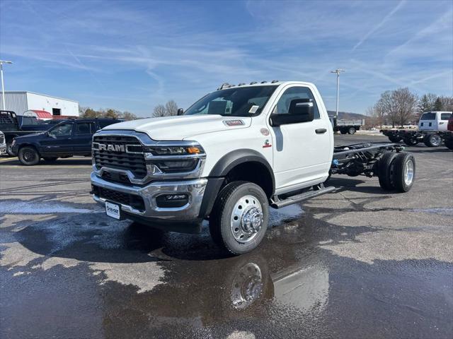 2026 RAM 5500 Chassis RAM 5500 TRADESMAN CHASSIS REGULAR CAB 4X4 108 CA
