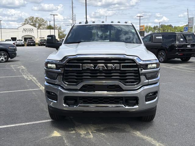 2026 RAM Ram 2500 RAM 2500 TRADESMAN CREW CAB 4X4 64 BOX