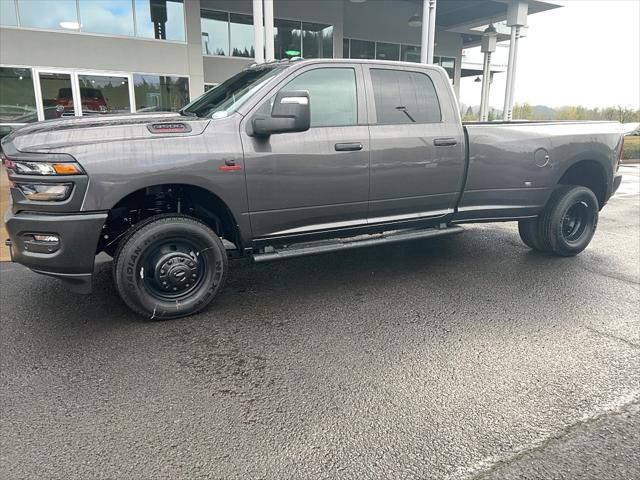 2026 RAM Ram 3500 RAM 3500 TRADESMAN CREW CAB 4X4 8 BOX