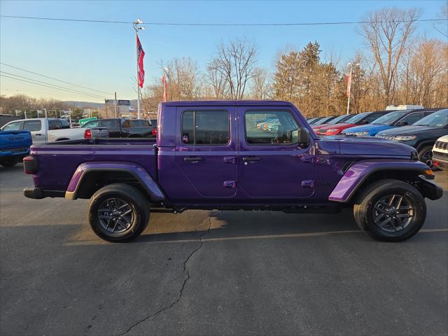 2026 Jeep Gladiator GLADIATOR SPORT S 4X4 2026 Jeep Gladiator GLADIATOR SPORT S 4X4