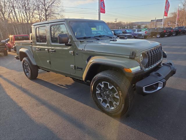 2026 Jeep Gladiator GLADIATOR SAHARA 4X4 2026 Jeep Gladiator GLADIATOR SAHARA 4X4