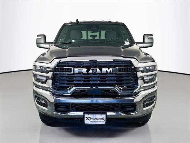 2026 RAM Ram 3500 RAM 3500 TRADESMAN CREW CAB 4X4 8 BOX