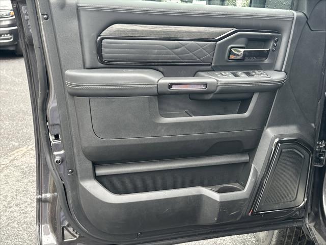 2026 Ram 3500 Limited Mega Cab 4x4 6'4" Box