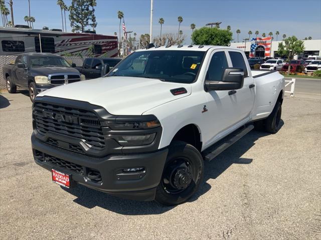 2026 RAM Ram 3500 RAM 3500 TRADESMAN CREW CAB 4X4 8 BOX