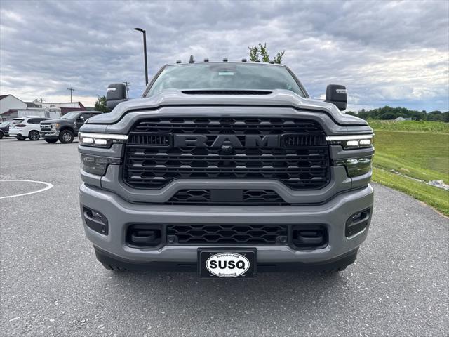 2026 RAM Ram 3500 RAM 3500 LIMITED CREW CAB 4X4 8 BOX