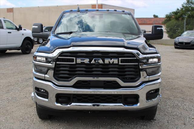2026 RAM Ram 3500 RAM 3500 TRADESMAN CREW CAB 4X4 8 BOX
