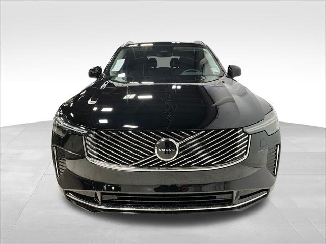 2026 Volvo XC90 Core, B6 AWD Gas (mild hybrid), Gasoline, Bright, 7 Seats