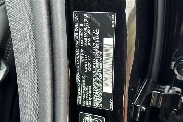 2026 Volvo XC60 B5 Ultra