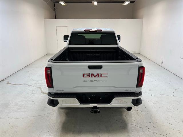 2026 GMC Sierra 2500HD Crew Cab, Standard Bed, SLT, 4WD