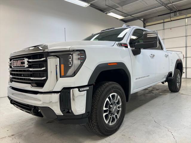 2026 GMC Sierra 2500HD Crew Cab, Standard Bed, SLT, 4WD
