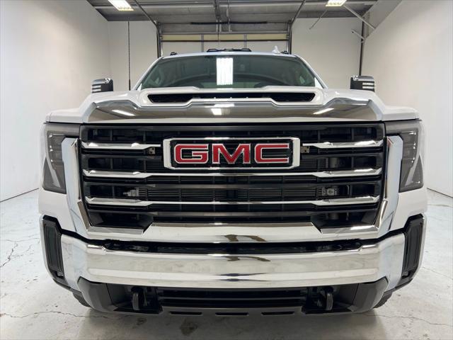 2026 GMC Sierra 2500HD Crew Cab, Standard Bed, SLT, 4WD