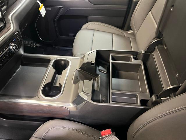 2026 GMC Sierra 2500HD Crew Cab, Standard Bed, SLT, 4WD