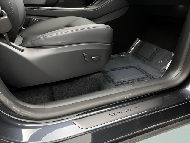 2025 Tesla Model Y Long Range Dual Motor All-Wheel Drive