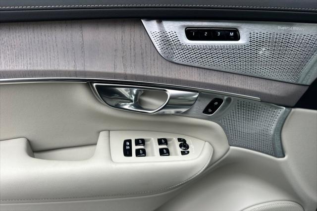 2026 Volvo XC90 Plug-In Hybrid Ultra Dark Theme, T8 AWD, Electric/Gasoline, 7 Seats