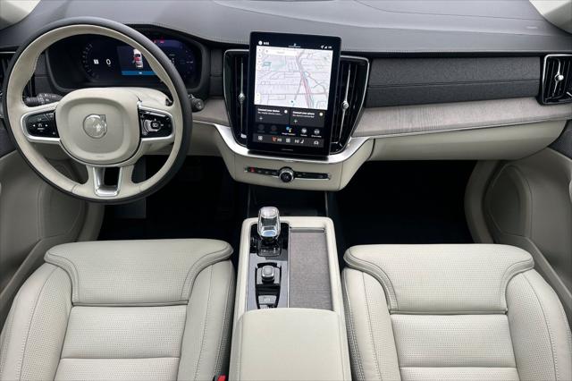 2026 Volvo XC90 Plug-In Hybrid Ultra Dark Theme, T8 AWD, Electric/Gasoline, 7 Seats