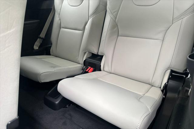2026 Volvo XC90 Plug-In Hybrid Ultra Dark Theme, T8 AWD, Electric/Gasoline, 7 Seats