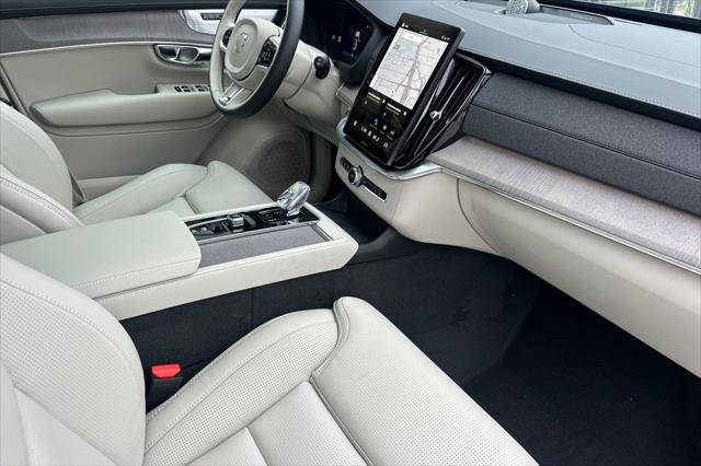 2026 Volvo XC90 Plug-In Hybrid Ultra Dark Theme, T8 AWD, Electric/Gasoline, 7 Seats