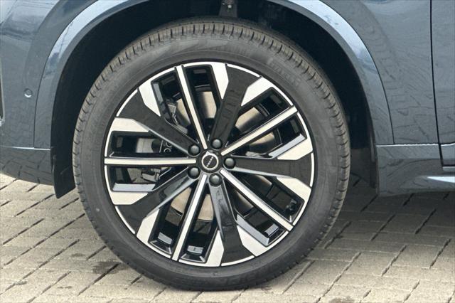 2026 Volvo XC90 Plug-In Hybrid Ultra Dark Theme, T8 AWD, Electric/Gasoline, 7 Seats