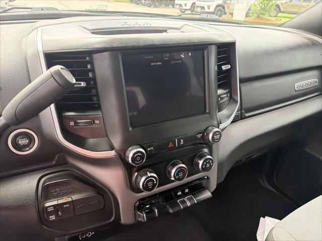 2024 Ram 3500 Big Horn Crew Cab 4x4 8' Box