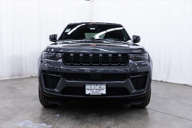 2026 Jeep Grand Cherokee Altitude 4x4