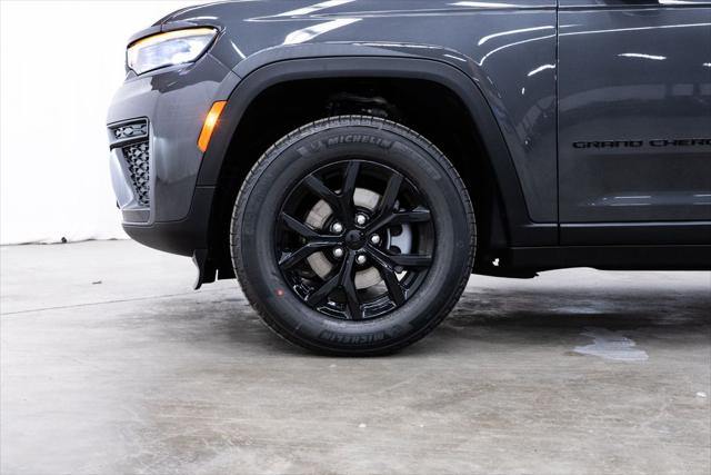 2026 Jeep Grand Cherokee Altitude 4x4