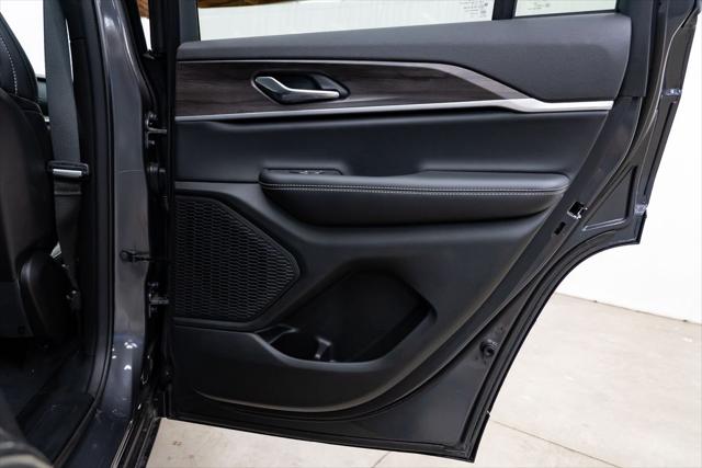 2026 Jeep Grand Cherokee Altitude 4x4
