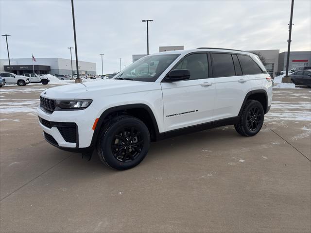 2026 Jeep Grand Cherokee Altitude 4x4