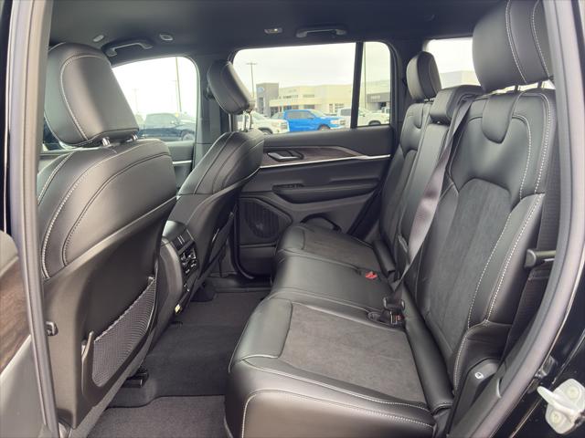 2026 Jeep Grand Cherokee Altitude 4x4