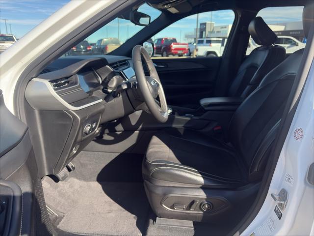 2024 Jeep Grand Cherokee L Altitude 4x4