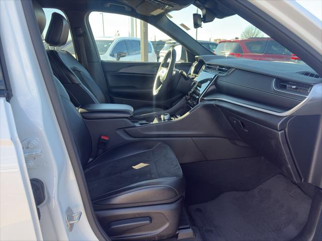 2024 Jeep Grand Cherokee L Altitude 4x4