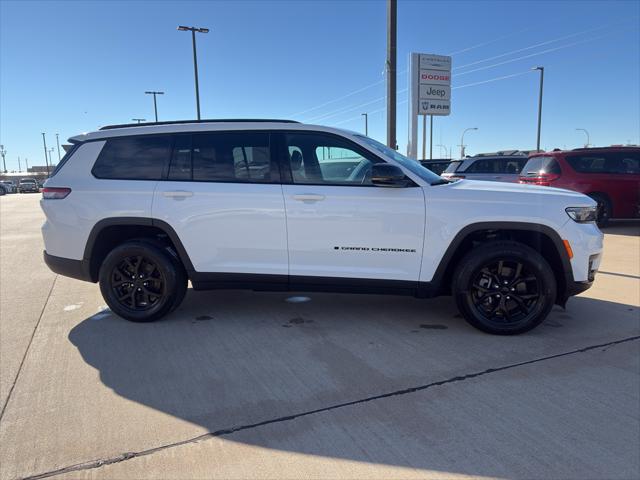2024 Jeep Grand Cherokee L Altitude 4x4