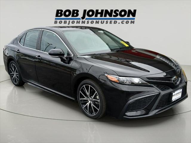 2023 Toyota Camry SE AWD