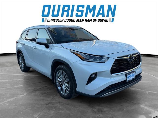 2023 Toyota Highlander Platinum