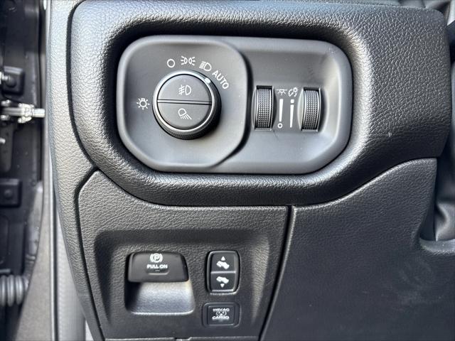 2026 Ram 1500 Big Horn Crew Cab 4x4 5'7" Box