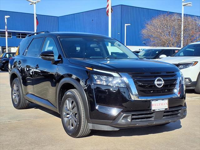 2025 Nissan Pathfinder SV FWD