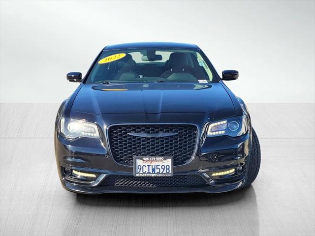 2022 Chrysler 300 Touring L AWD