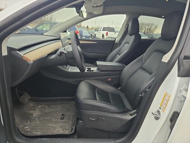 2022 Tesla Model Y Long Range Dual Motor All-Wheel Drive