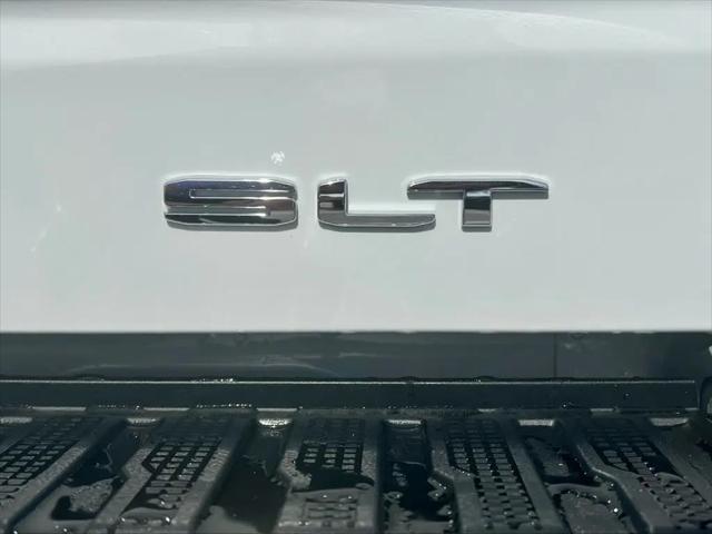 2025 GMC Sierra 1500 4WD Crew Cab Short Box SLT