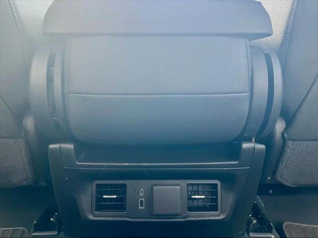 2025 GMC Sierra 1500 4WD Crew Cab Short Box SLT