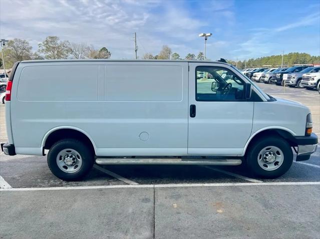 2024 Chevrolet Express Cargo Van RWD 2500 Regular Wheelbase WT