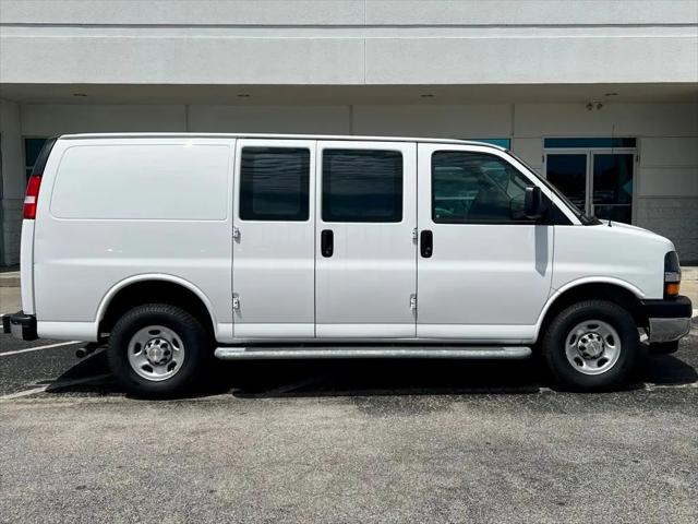 2024 Chevrolet Express Cargo Van RWD 2500 Regular Wheelbase WT