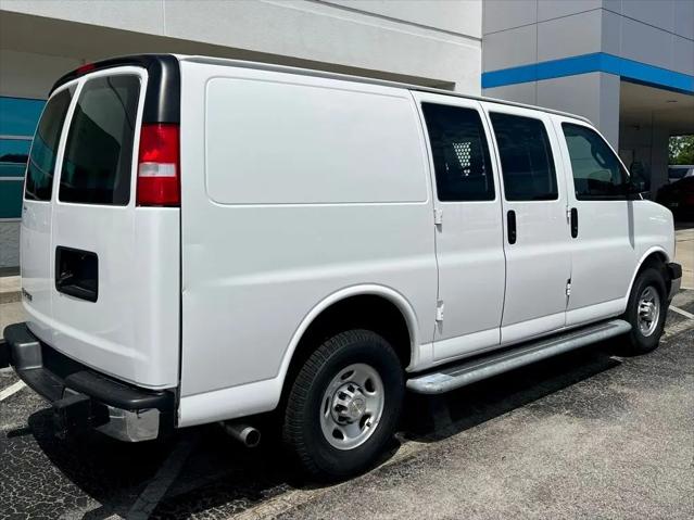 2024 Chevrolet Express Cargo Van RWD 2500 Regular Wheelbase WT