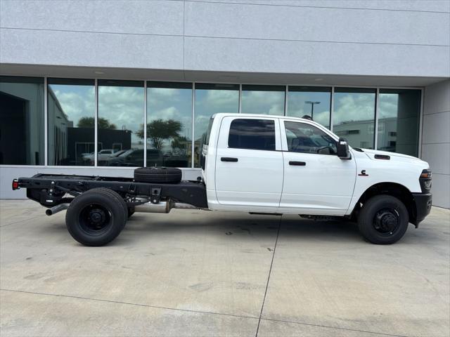 2026 RAM Ram 3500 Chassis Cab RAM 3500 TRADESMAN CREW CAB CHASSIS 4X4 60 CA