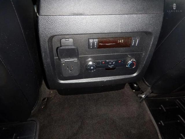 2015 Lincoln Navigator L Base