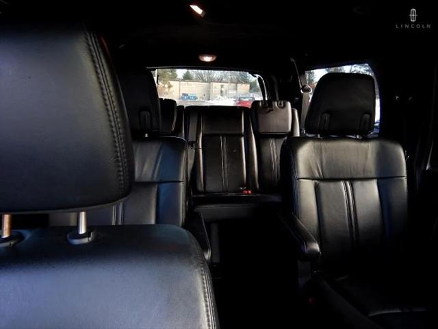 2015 Lincoln Navigator L Base